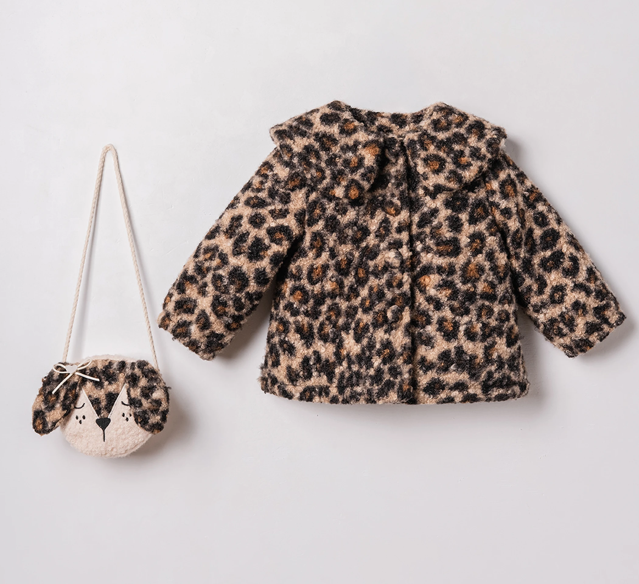 LEOPARLI ÇANTALI KIZ PARKA 